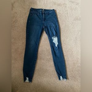 Blue ripped jeans (Juniors)